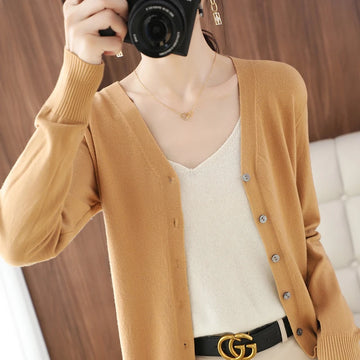 2023 V-Neck Knitted Cardigan