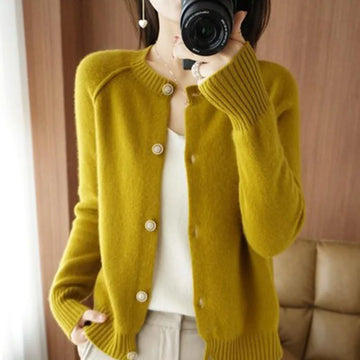 Slim Knit Round Neck Cardigan