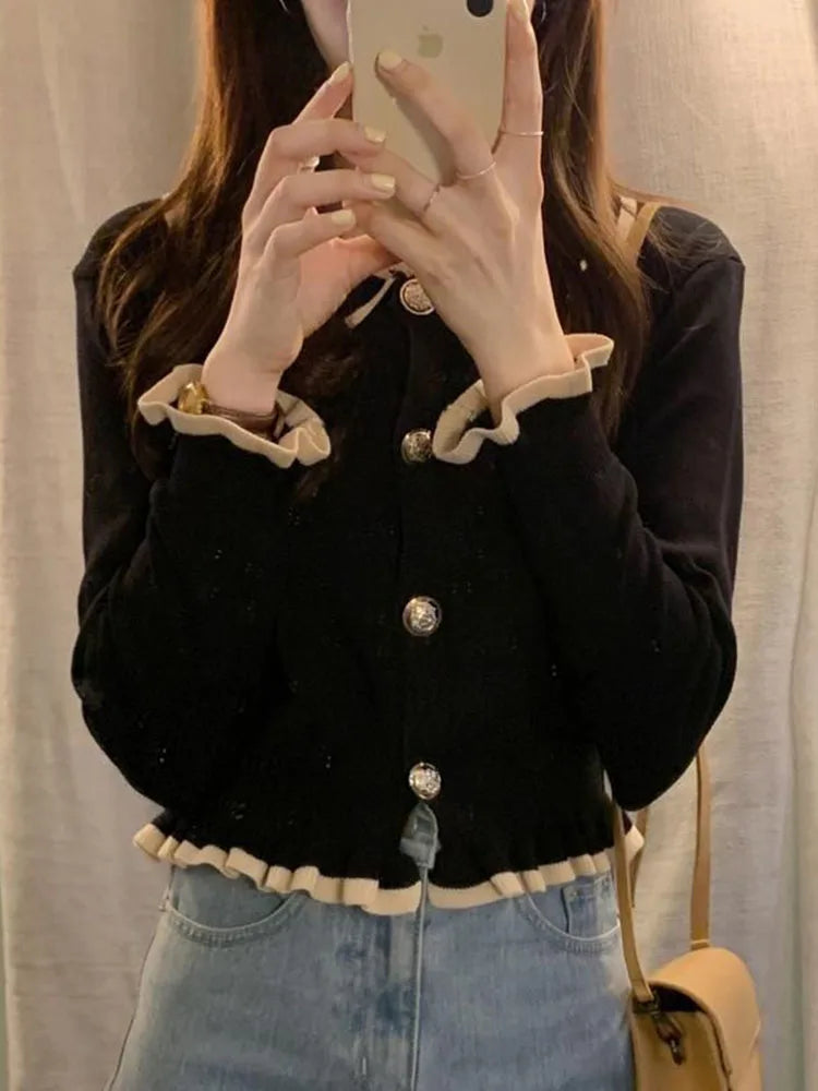 Ruffled Slim Knit Cardigan