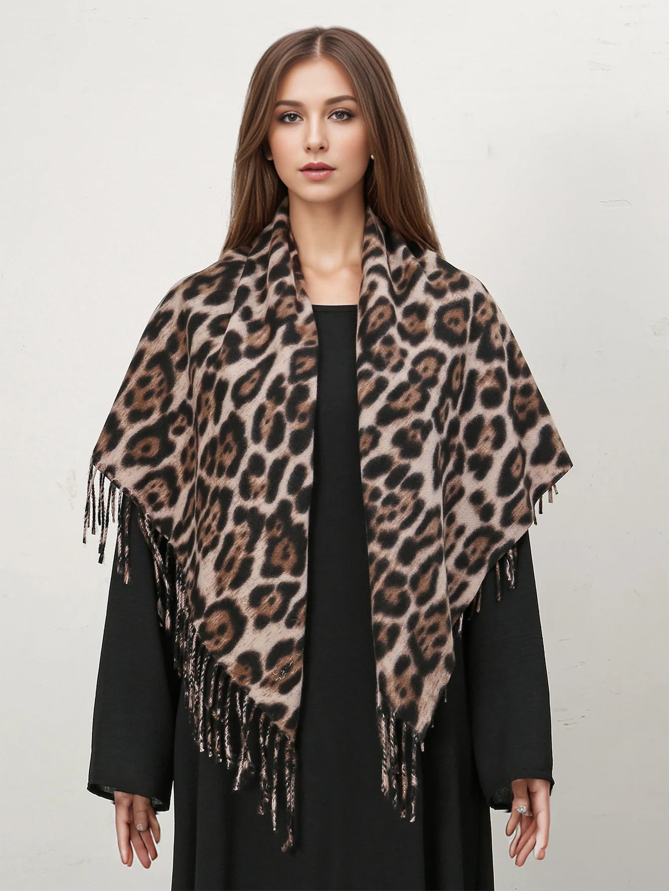 100*100cm Square Scarf in Winter Thick Pashmina Shawl with Tessles Fashion Leopard Print Foulard Stoles Muslim Female's Muffler