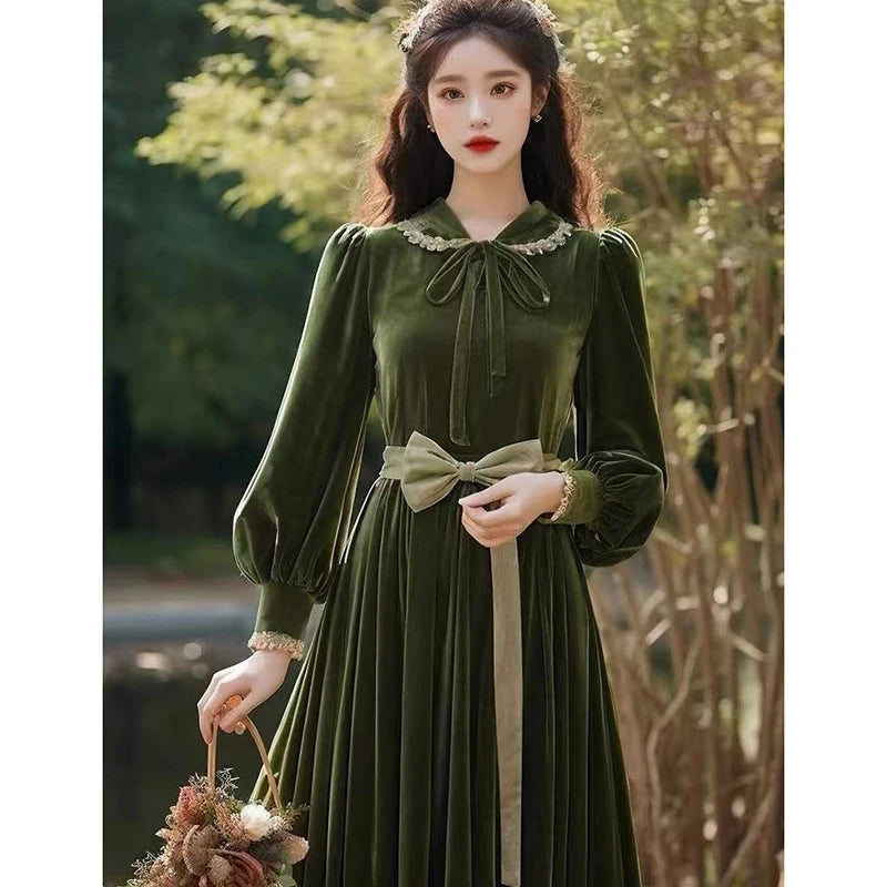 Korean Hepburn Green Velvet Dress